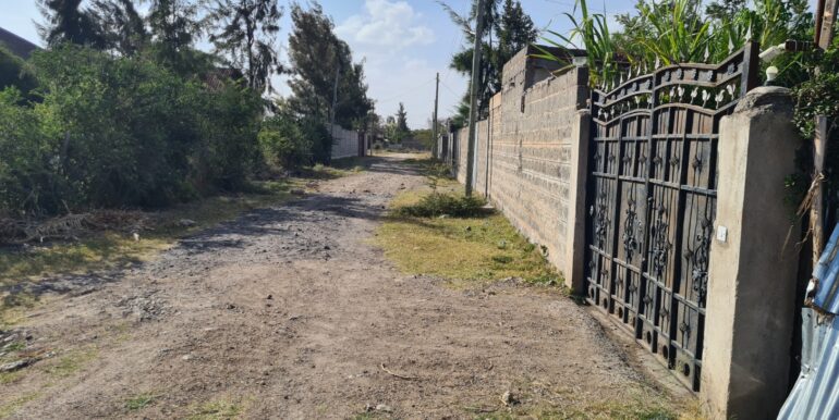 Kitengela 1/8th Plot for Sale
